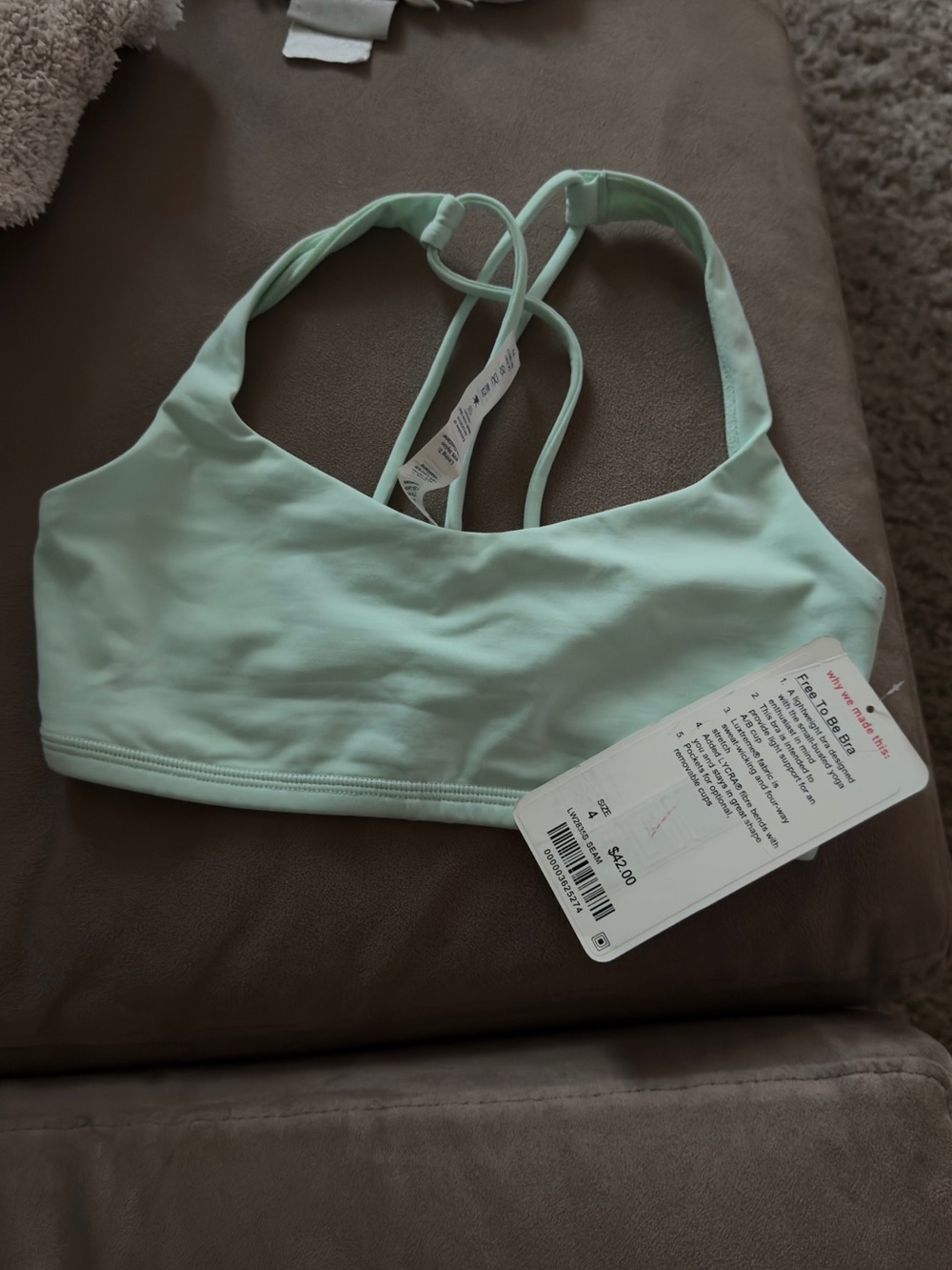Lululemon ‘free to be’ sports bra in Seagram green
